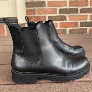 Black Ankle Booties - Chelsea Boots